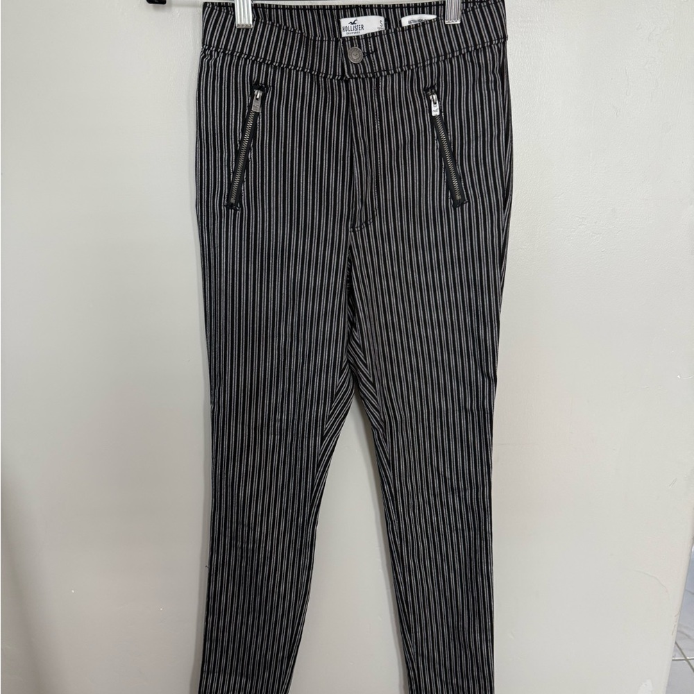 Hollister Women's Black Pinstripe Pants